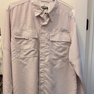 Great condition Habit fishing shirt.